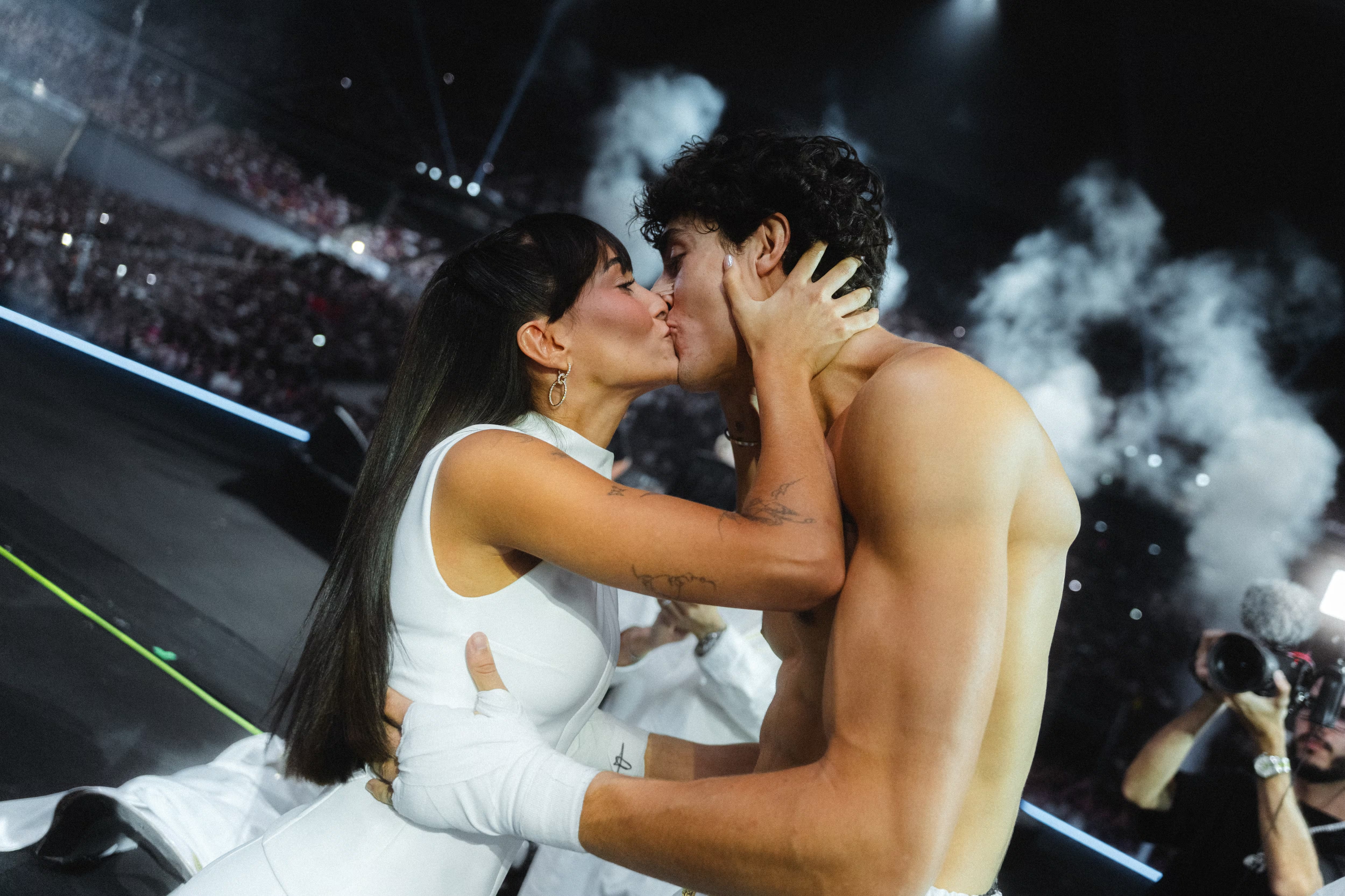 Aitana y Plex en