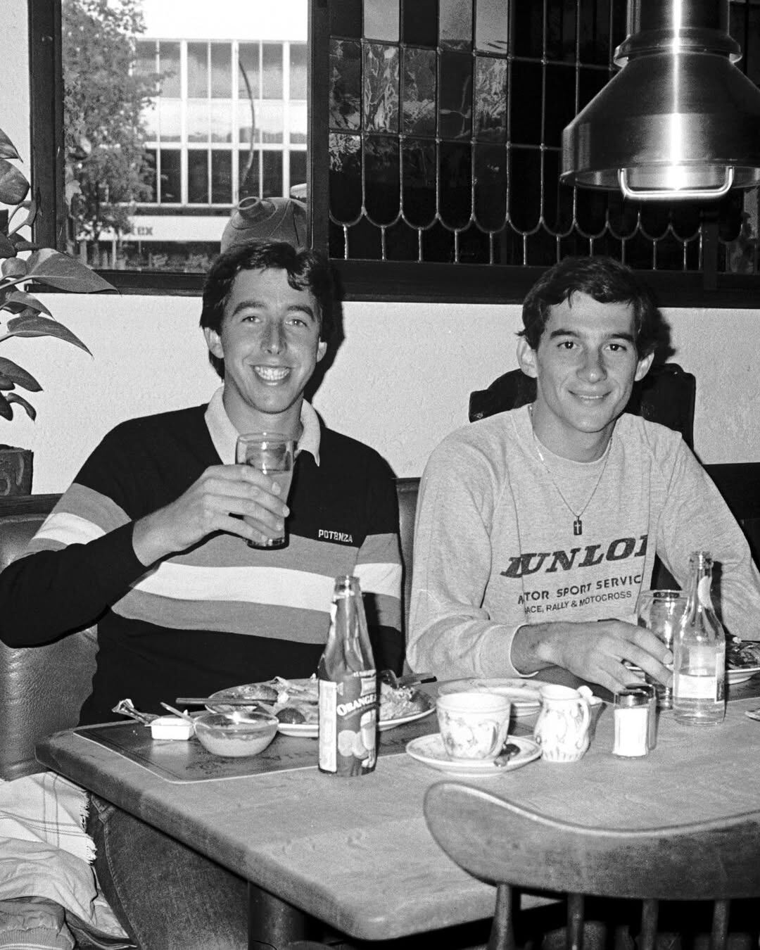 Keith Sutton y Ayrton Senna comenzaron a trabajar juntos siendo muy jóvenes (Crédito: Instagram @keithsuttonf1)