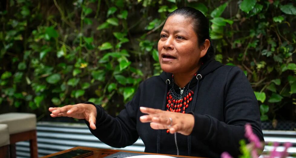 La lideresa Rosemary Pioc cuestiona los recortes en fiscalías y servicios de atención a víctimas en Condorcanqui. Foto: Valentina Astuhuamán / PUCP