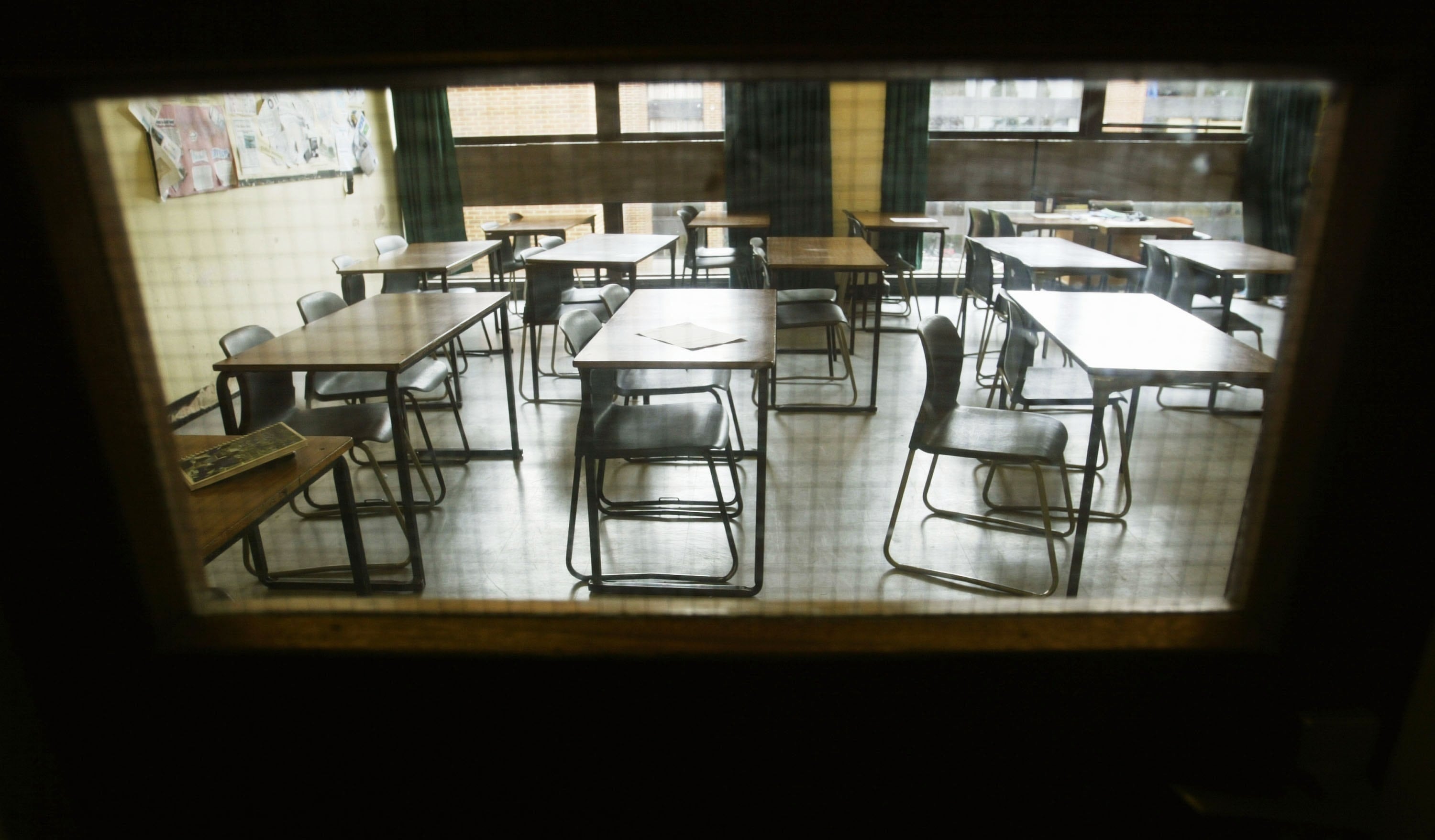 Foto de archivo de un aula vacía. (Europa Press)