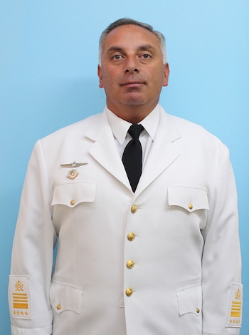 Fue ascendido a Suboficial Mayor