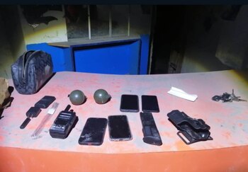 Junto con el supuesto cabecilla