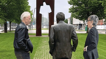 J. M. Coetzee y Mariana Dimópulos y el lujo de lo extranjero