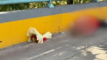 Un celular, flores y una nota: los detalles que rodean el asesinato de Winiker Galeas en Honduras