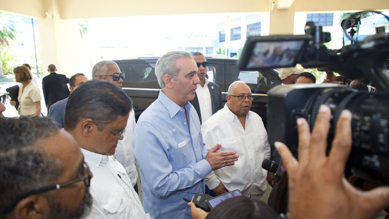 Abinader reafirmó la decisión del Gobierno de preservar la cesantía laboral dentro de la reforma al Código de Trabajo. (Foto: Presidencial de la República Dominicana)
