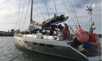 La embarcación de bandera