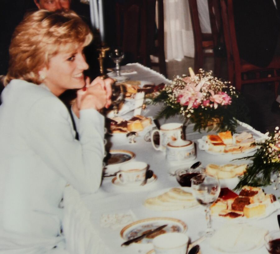 La casa de té conservó toda la vajilla que usó la princesa, que estuvo en exhibición y volverá a estarlo en cuanto vuelva a abrir las puertas