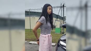 Acusan a una estudiante universitaria de Florida por asesinato premeditado de su hija recién nacida