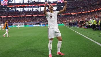 España sella el billete a cuartos de final del Mundial ‘in extremis’ gracias a un Mikel Merino eterno y elimina a Portugal