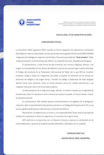 Documento con el logotipo de la Asociación Pádel Argentino que contiene el texto de un comunicado oficial impreso