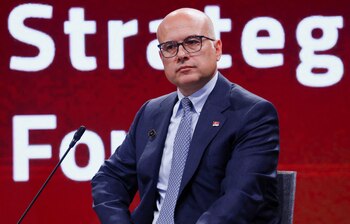 El primer ministro serbio, Milos