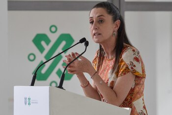CIUDAD DE MÉXICO, 06AGOSTO2021.- Claudia Sheinbaum Pardo, jefa de Gobierno, inauguró el Punto de Innovación, Libertad, Arte, Educación y Saberes (PILARES) "Alameda Oriente". Fue acompañada por: José Manuel Ballesteros López, alcalde de Venustiano Carranza, y Evelyn Parra, alcaldesa electa de dicha demarcación.
FOTO: MARIO JASSO/CUARTOSCURO.COM
