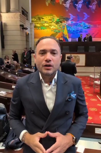 El senador Alfredo Deluque contaba públicamente con apoyos de las bancadas liberales y conservadoras - crédito @deluque/X