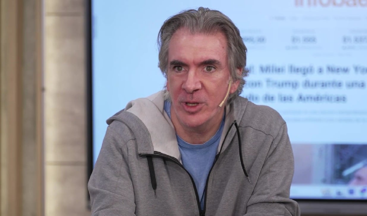 Sebastián Campanario sostuvo que los economistas pueden acertar en el corto plazo y los tecnólogos en el mediano y largo plazo sobre la transformación de la IA (Captura de video)