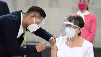 Histórico: inició la vacunación contra