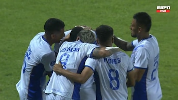 Gol de Franchesco Flores para