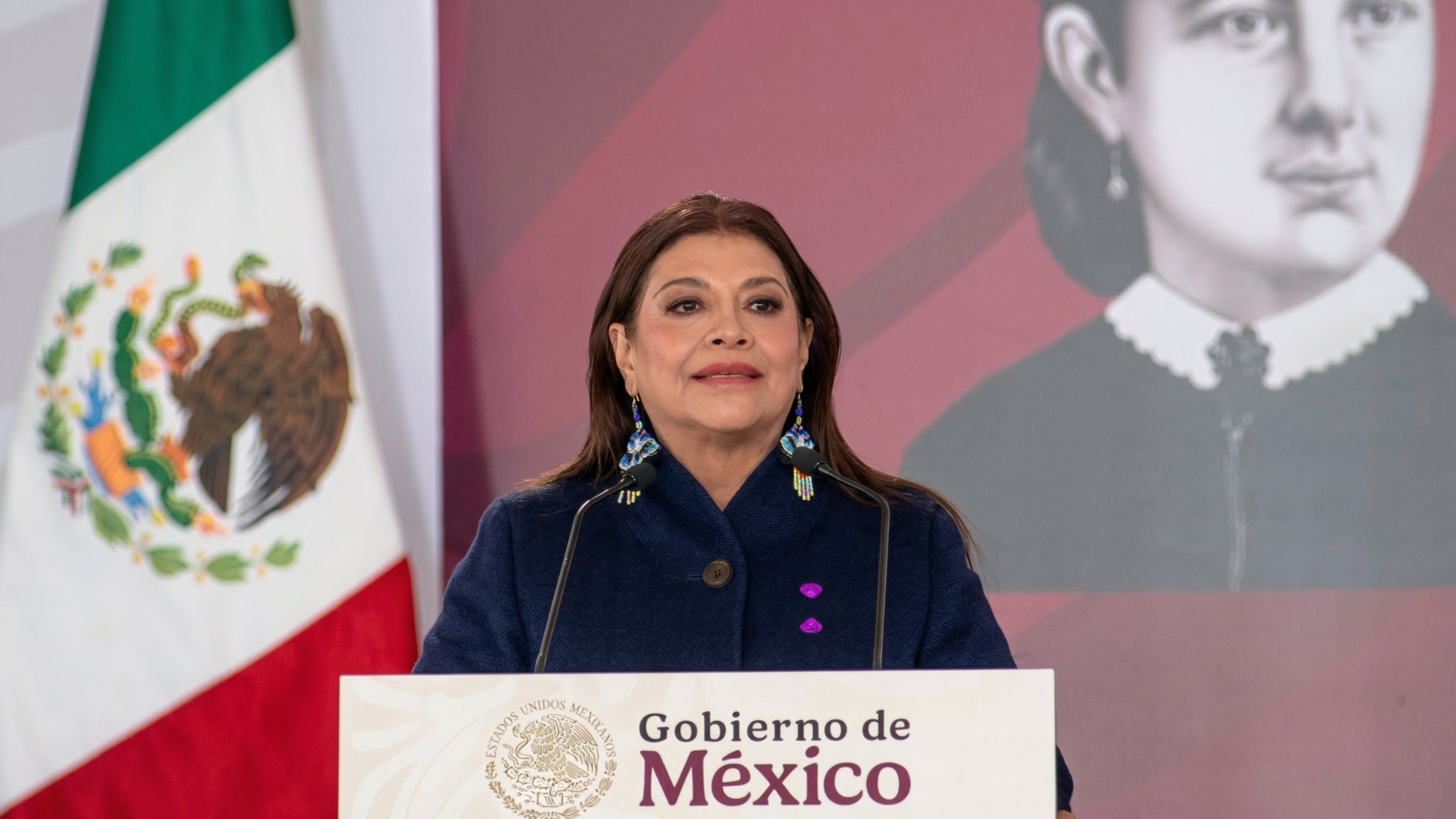 Clara Brugada expresó su respaldo a Claudia Sheinbaum y llamó a defender la soberanía nacional ante las acusaciones de Estados Unidos contra funcionarios mexicanos.