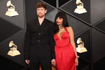 El cantante lanzó su primer