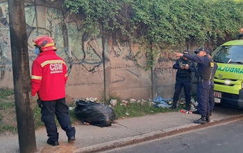 Los cuerpos de socorro localizaron dos cadáveres envueltos en bolsas plásticas en distintos puntos de la Ciudad de Guatemala.
