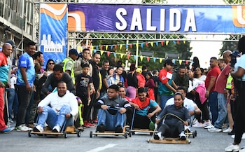 Con actividades callejeras, pretenden mantener