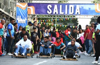 Con actividades callejeras, pretenden mantener
