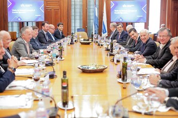 El encuentro se llevó a cabo en la sede de la UIA y duró cerca de dos horas