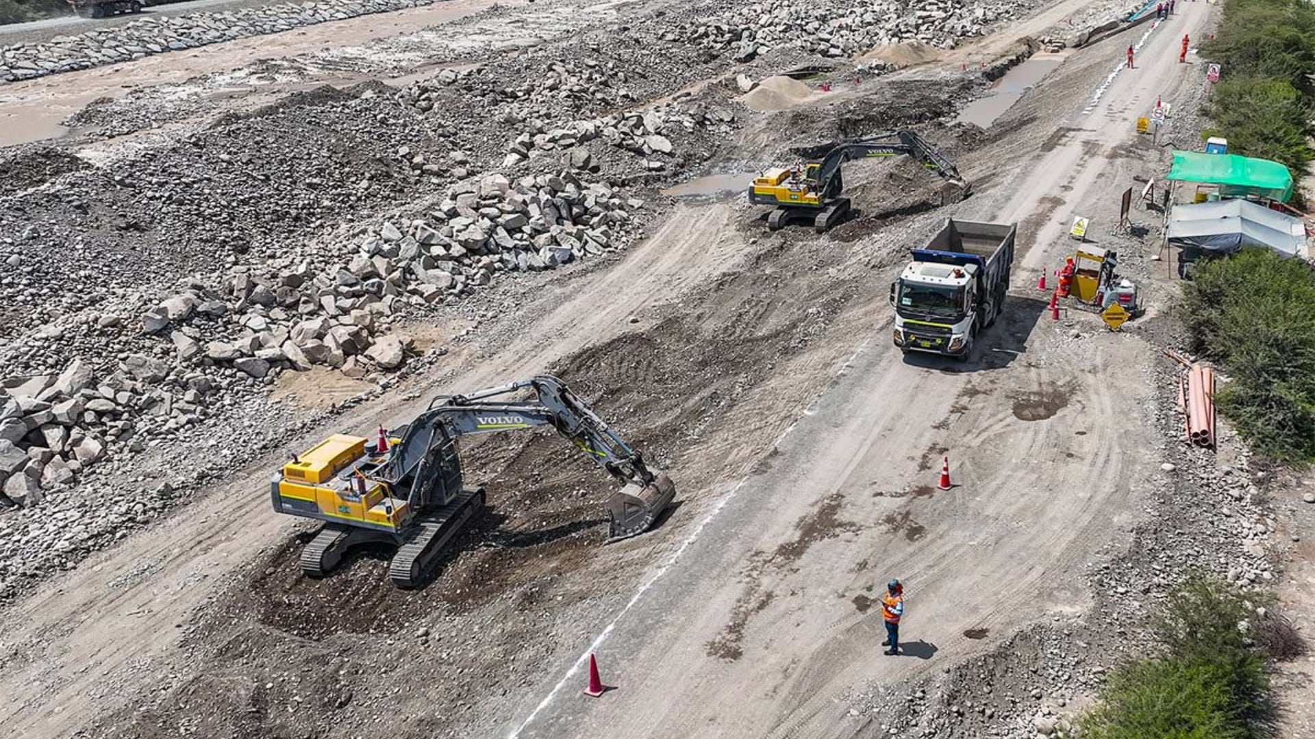 El informe de la SNI señala que el 28% de las compañías industriales anticipa que El Niño podría paralizar sus operaciones de manera parcial o completa. Foto: Mongabay