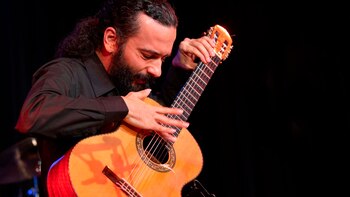 El músico brasileño Stanley Fernandes