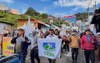 Organizaciones sociales y campesinas realizaron marchas en la Ciudad de Guatemala para denunciar el incremento en el precio de los combustibles.