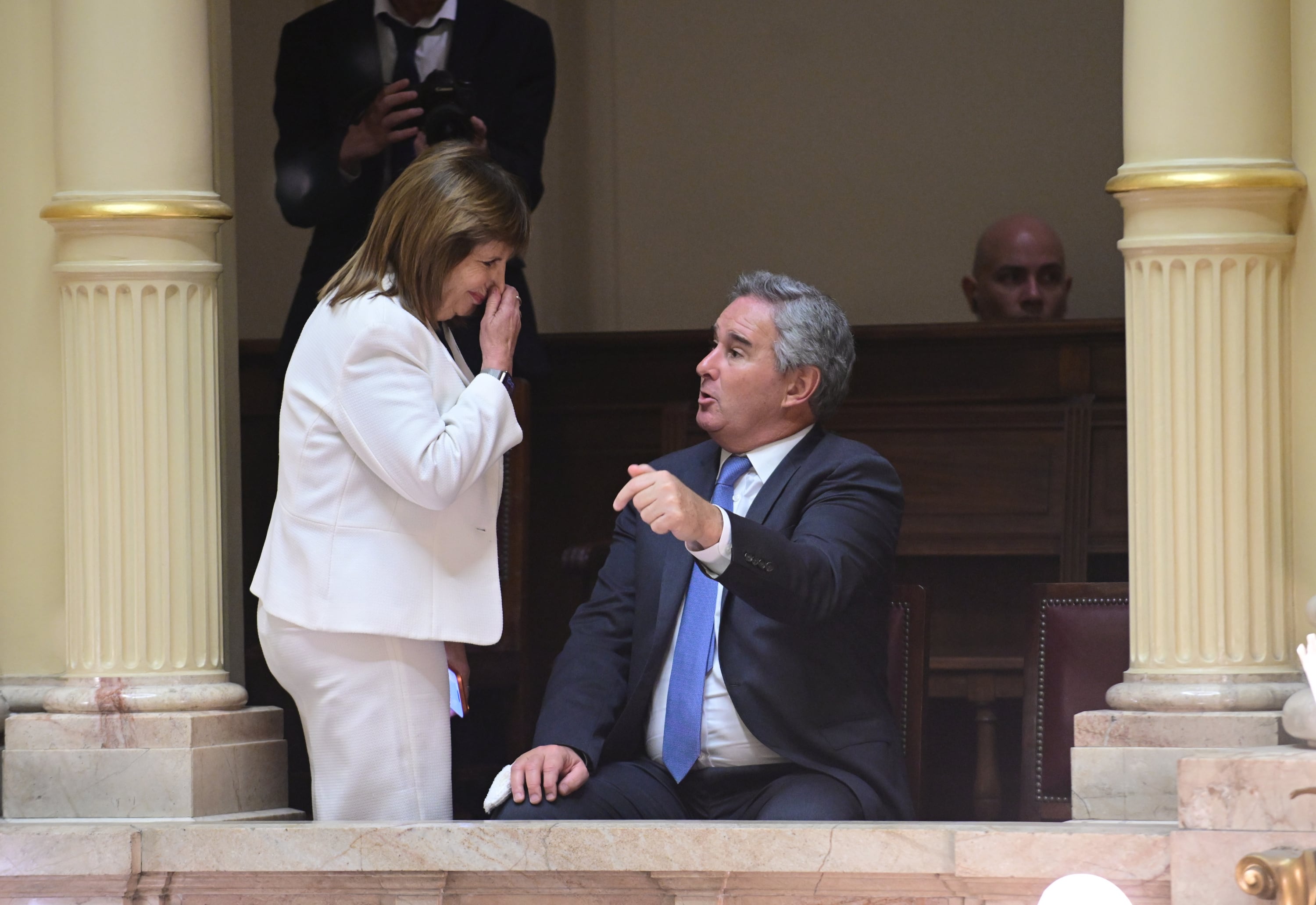 Patricia Bullrich y Pablo Quirno en el Senado durante el debate por el acuerdo