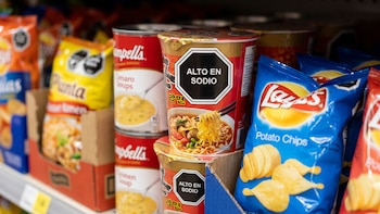México evalúa impuesto al sodio en alimentos: buscan recaudar $12 mil millones y reducir enfermedades