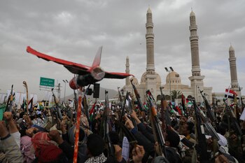Varios manifestantes, en su mayoría
