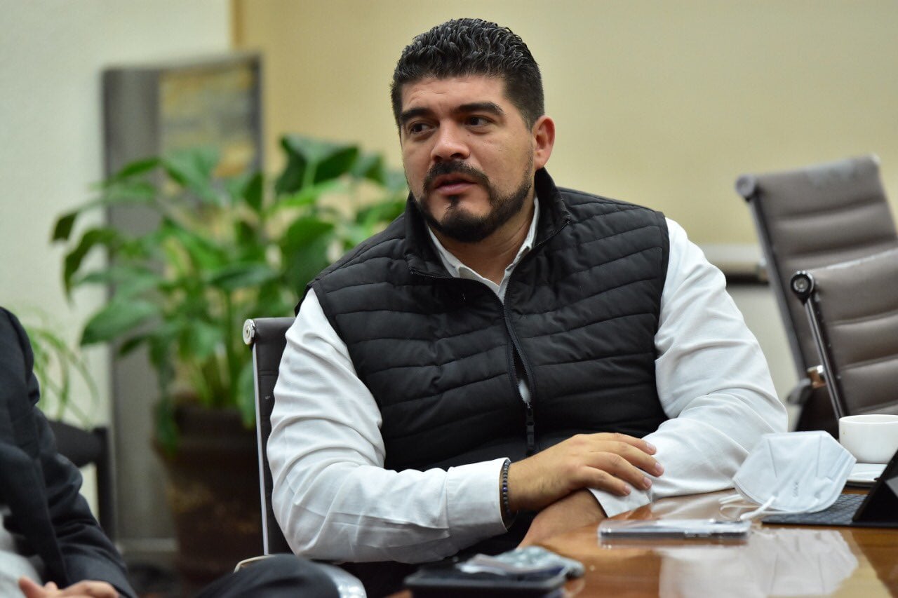Zenyazen Escobar, fue secretario de Educación Pública de Veracruz (Foto: Twitter @ZenyazenEscobar)