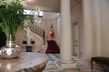 Una hermosa escalera en planta