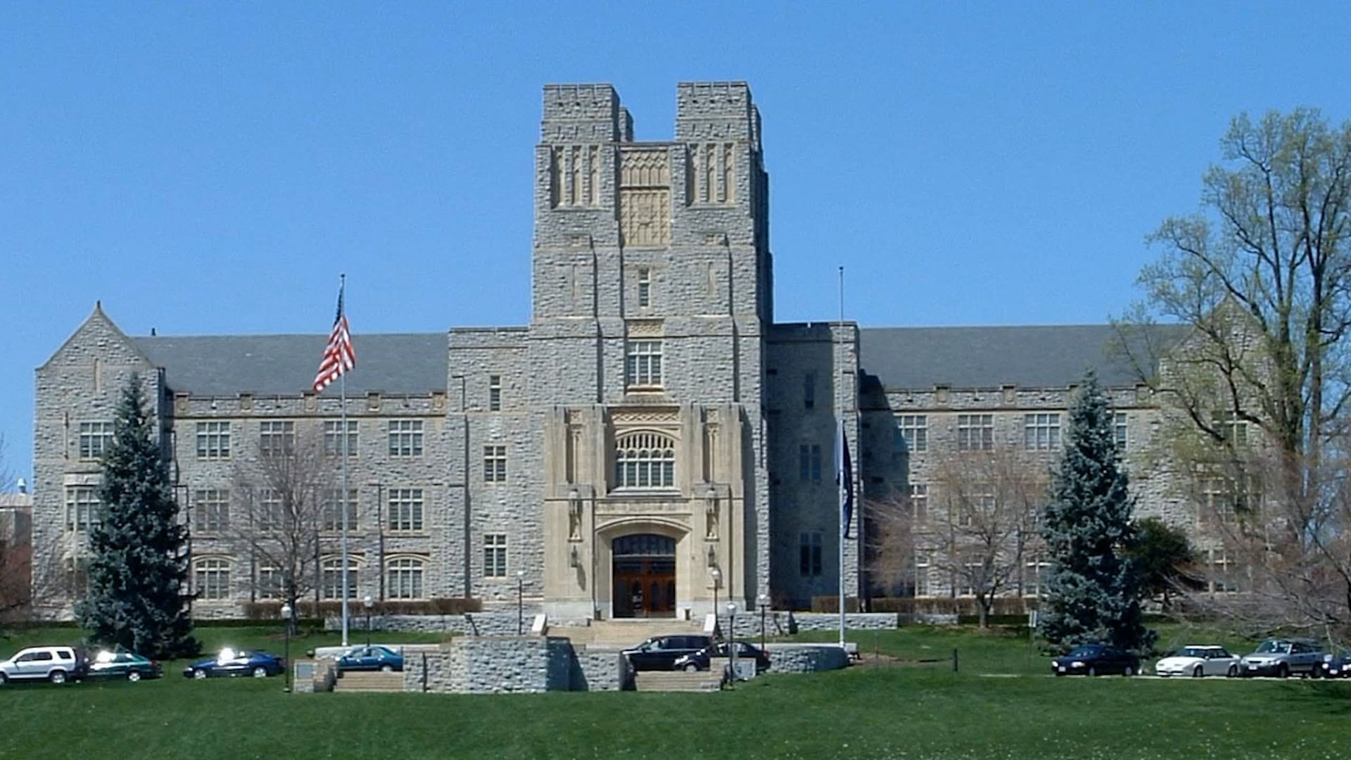 El campus de Virginia Tech, lugar de la trágica masacre del 16 de abril de 2007, donde Liviu Librescu, de 76 años, sacrificó su vida para salvar a sus estudiantes