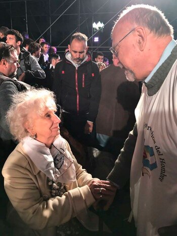 José Schulman junto a la