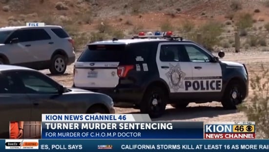 El cuerpo del psiquiatra fue hallado en el baúl del vehículo abandonado en el desierto de Las Vegas (Captura TV KION 46 Channel)