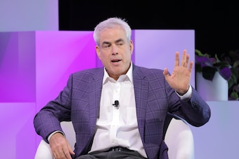 El libro “La generación ansiosa” de Jonathan Haidt inspira a los colectivos a actuar ante los riesgos detectados. (Foto: REUTERS/Andrew Kelly)