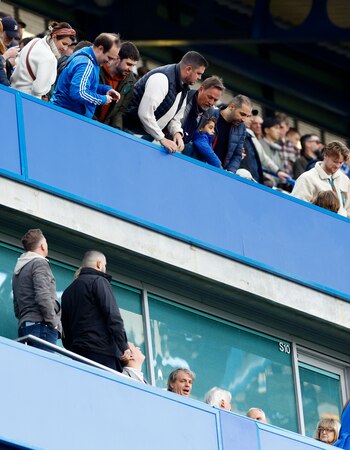 La fila de fanáticos para