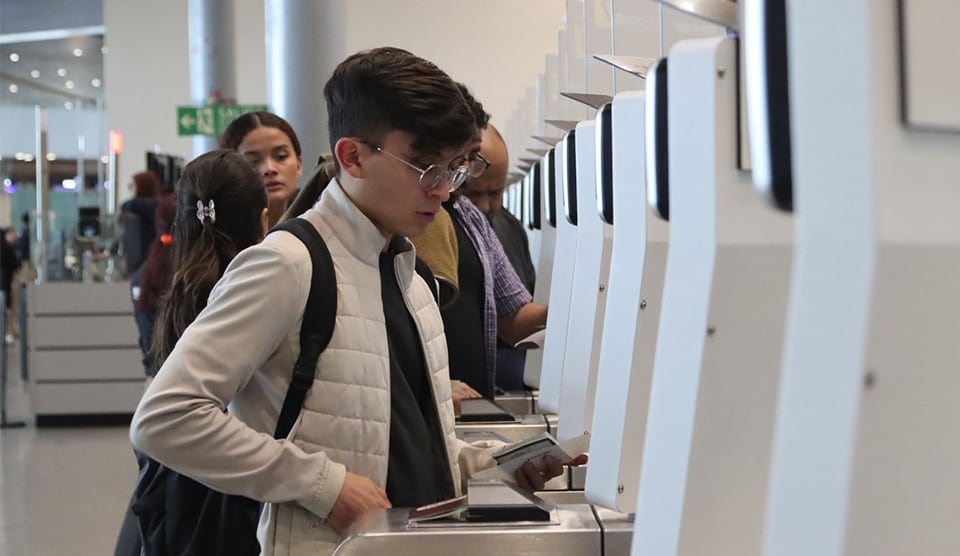 Los ciudadanos ecuatorianos y nicaragüenses cuentan con tarifas diferenciadas y exenciones según el tipo de trámite migratorio solicitado - crédito Migración Colombia