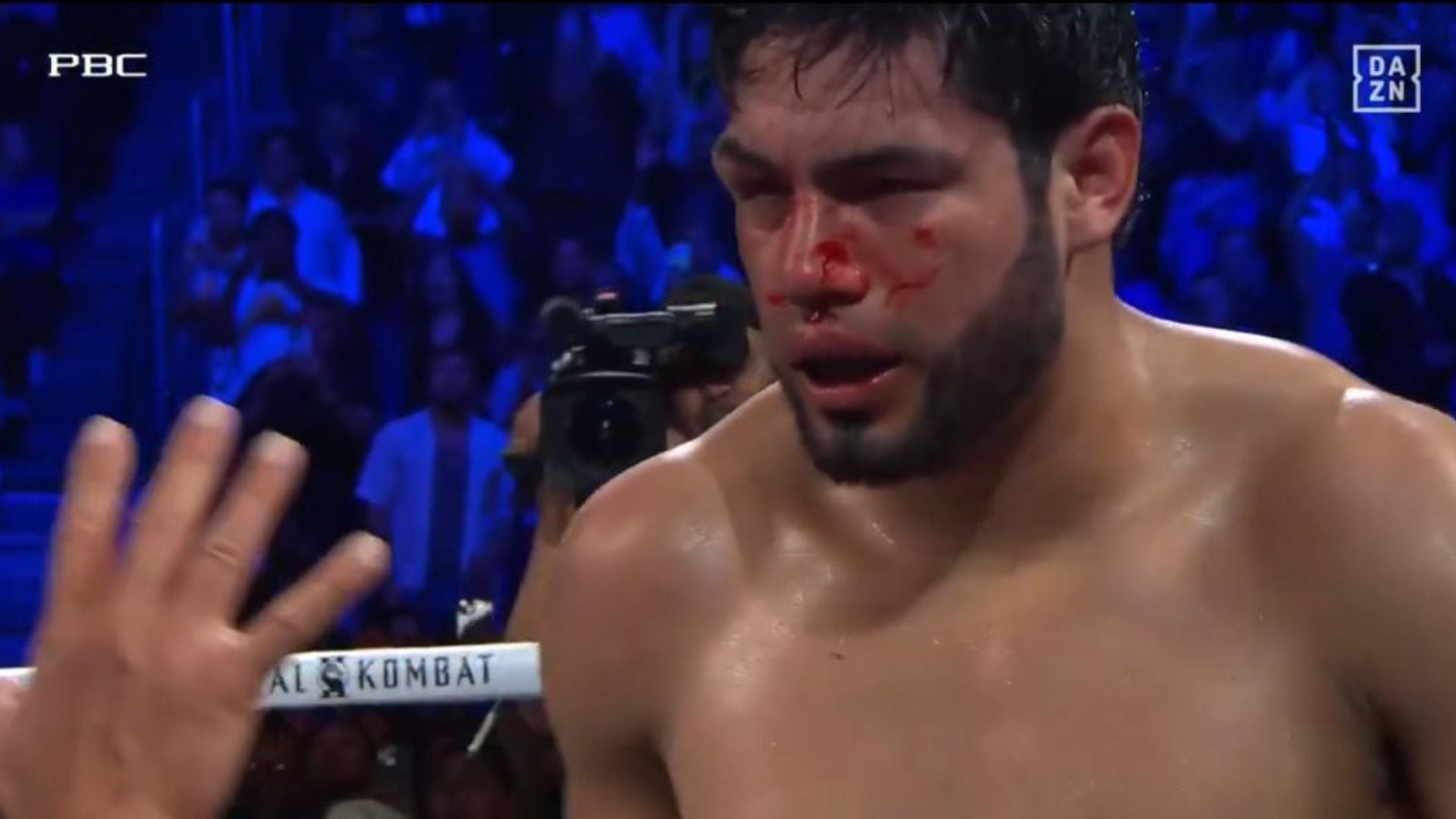 Benavidez es nuevo campeón mundial de peso crucero (captura de pantalla | DAZN)