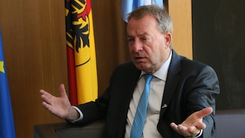 "La industria automotriz es un