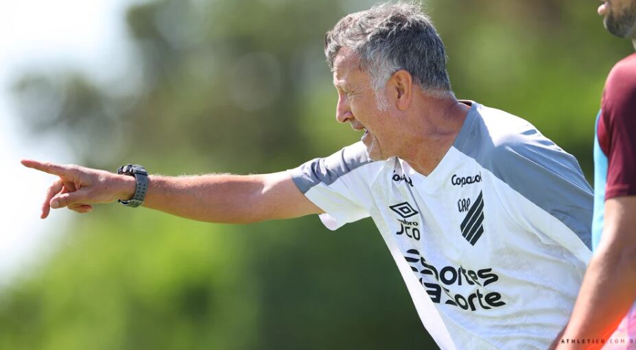 Varias decisiones y promesas rotas lo han llevado a fracasar en los equipos donde ha dirigido. (Crédito: Atlético Paranaense)