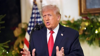 Trump defiende su gestión y