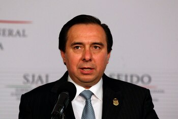 El ex director en jefe de la Agencia de Investigación Criminal (ya desaparecida), Tomas Zerón de Lucio, artífice de la "verdad histórica" (Foto: EFE/Alex Cruz/Archivo)