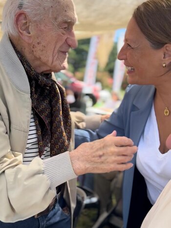 A prefeita Paola Nanini o apoiou