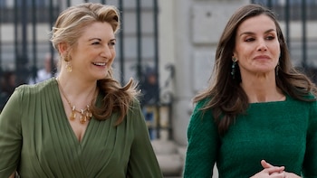 La reina Letizia y Stéphanie