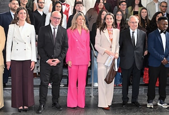 La reina Letizia junto a Yolanda Díaz en la celebración del décimo aniversario del Programa Talento Joven. (José Oliva / Europa Press)