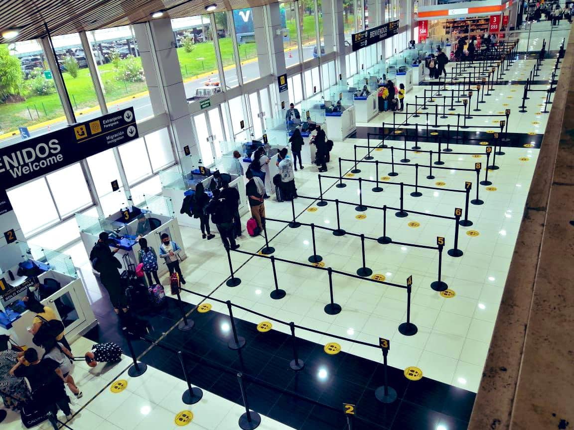 El principal emisor de remesas es Estados Unidos, nueve de cada diez salvadoreños que envían dinero viven en ese país.