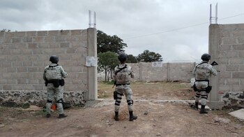 Ubicaron dos vehículos con contenedores